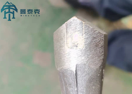Perceuse intégrale en acier de extraction Rod Chisel Head du sortilège 22*108mm de perçage de roche