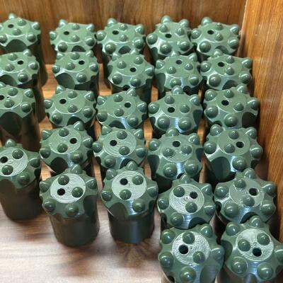 7 11 12 Buttons coniques outils de forage pour l'extraction des roches